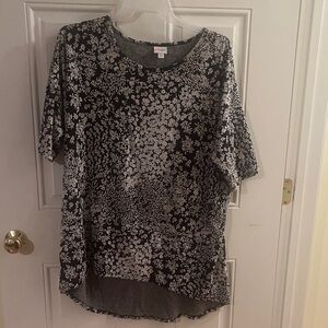 LuLaRoe Black & White Floral Sleeve Tunic (Irma)